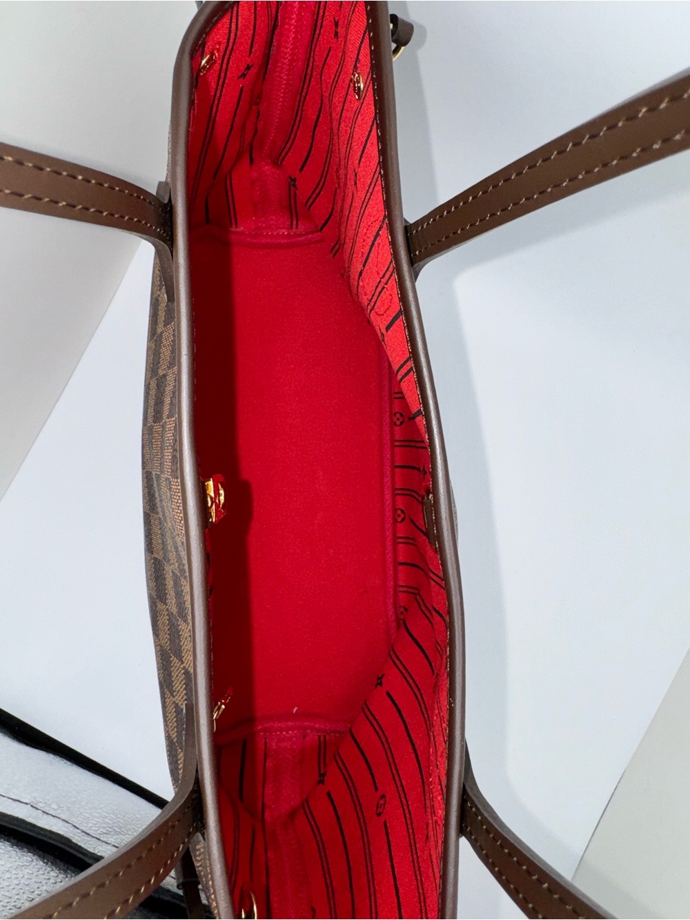 LOUIS VUITTON Neverfull PM Damier Ebene Tote Bag Red Interior - Picture 12 of 16